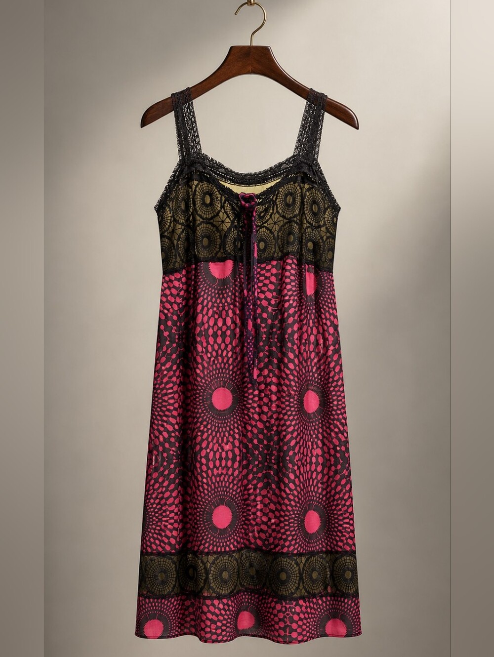 Rachel Roy pink & black dress with black lace detail. Fits like 6-8